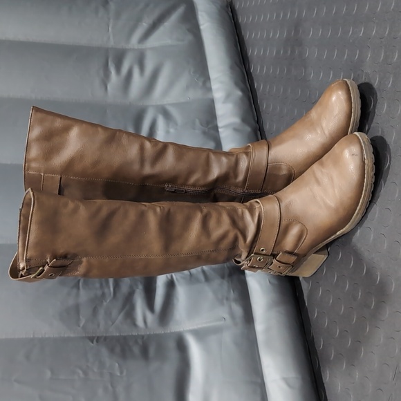 Size 10 brown boots - Picture 1 of 6